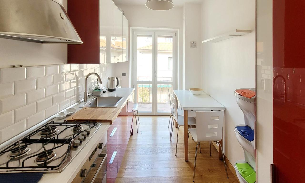 Comfortable Apartment In The Heart Of Lecco Exterior photo