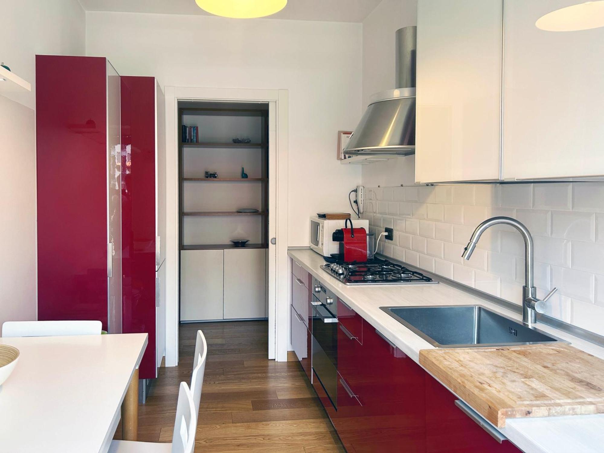 Comfortable Apartment In The Heart Of Lecco Exterior photo
